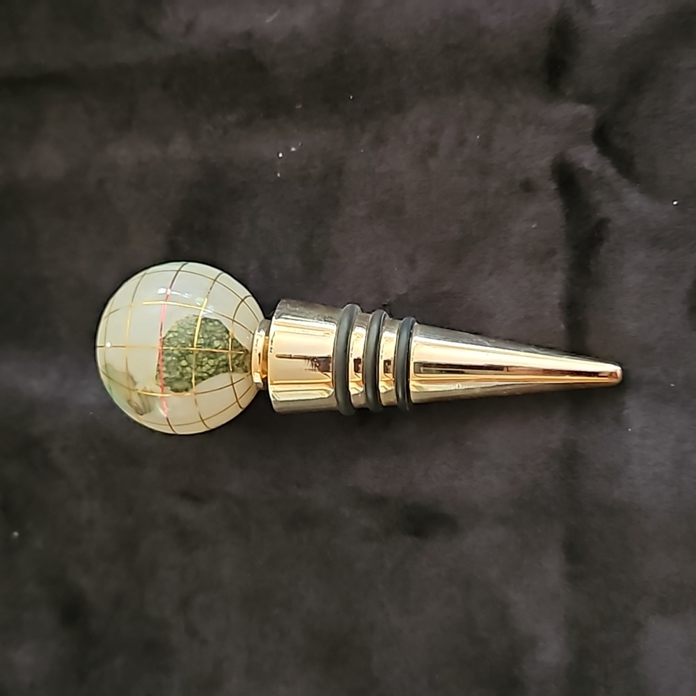 Gemstone Globe Bottle Wine Stopper